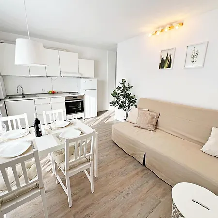 1 Bedroom Apart In Las Americas! Apartment